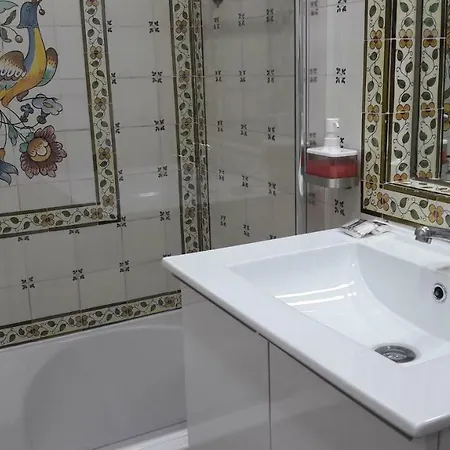 Lx Art Flats | Flat Two ליסבון