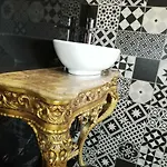 Lx Art Flats | Flat Two * Lisboa