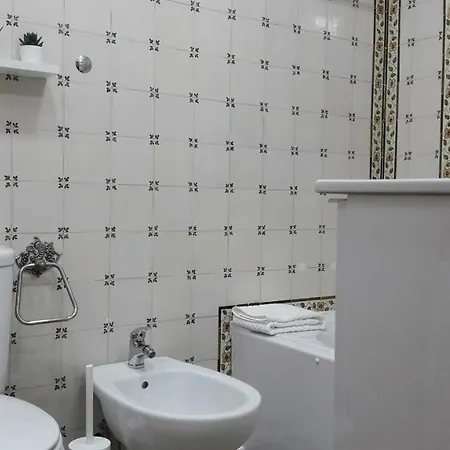 Lx Art Flats | Flat Two * Lisboa