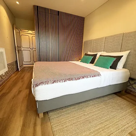 Lx Art Flats | Flat Two بيت ضيافة