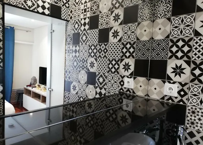 Lx Art Flats | Flat Two * Lisbon