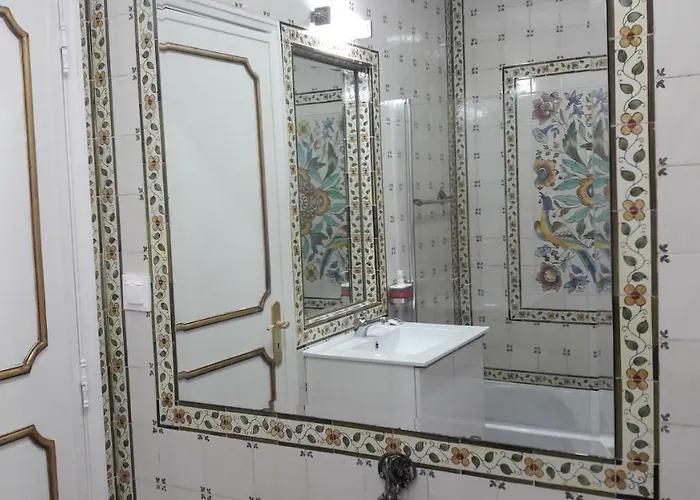 Lx Art Flats | Flat Two Guest house *